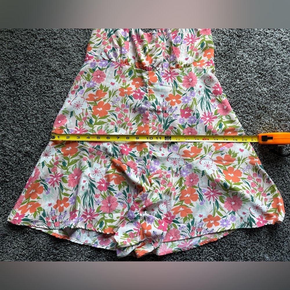 Womens floral romper, NEW - Picture 8 of 9